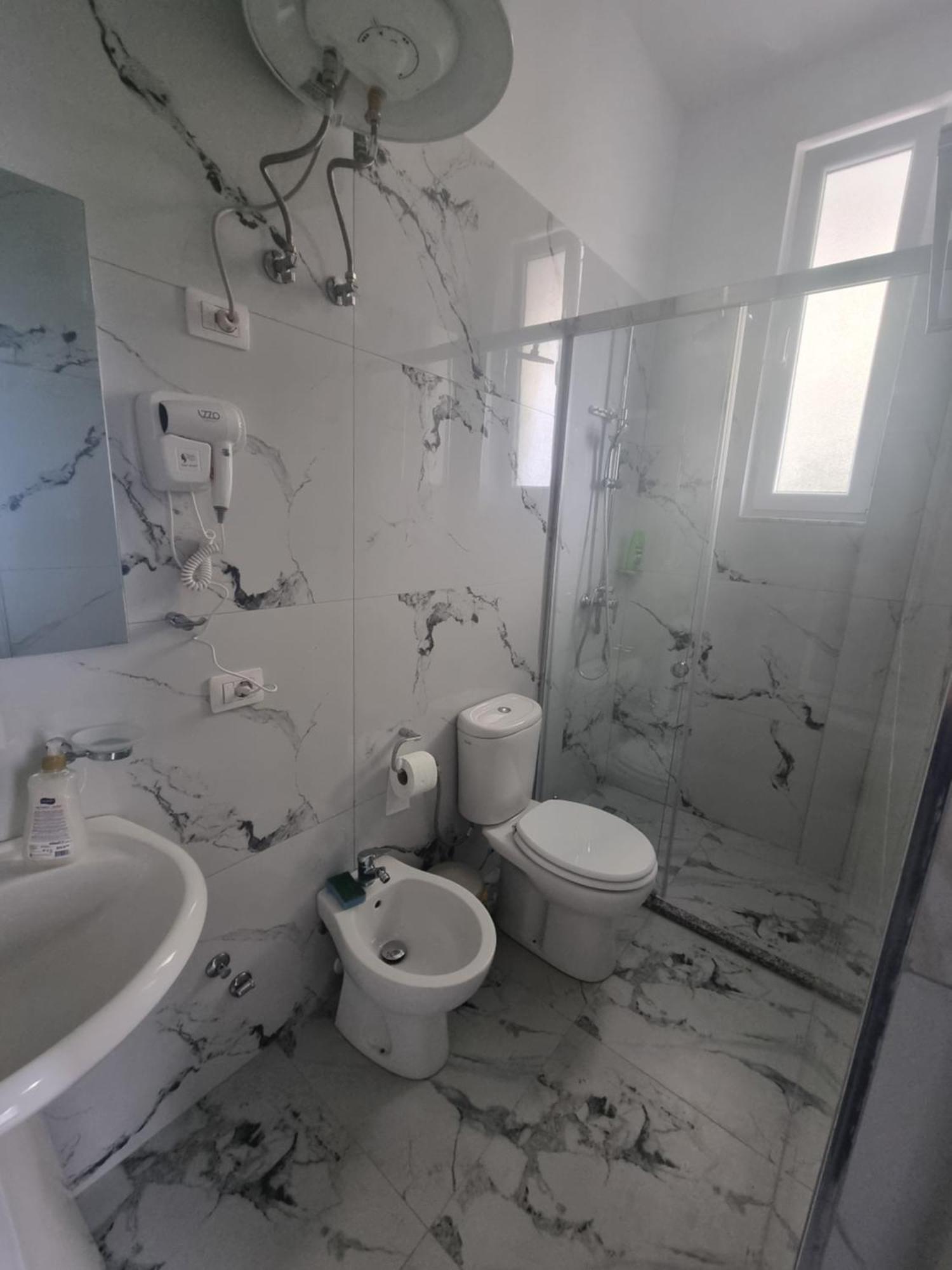Dentart&apartments Apartment Tirana