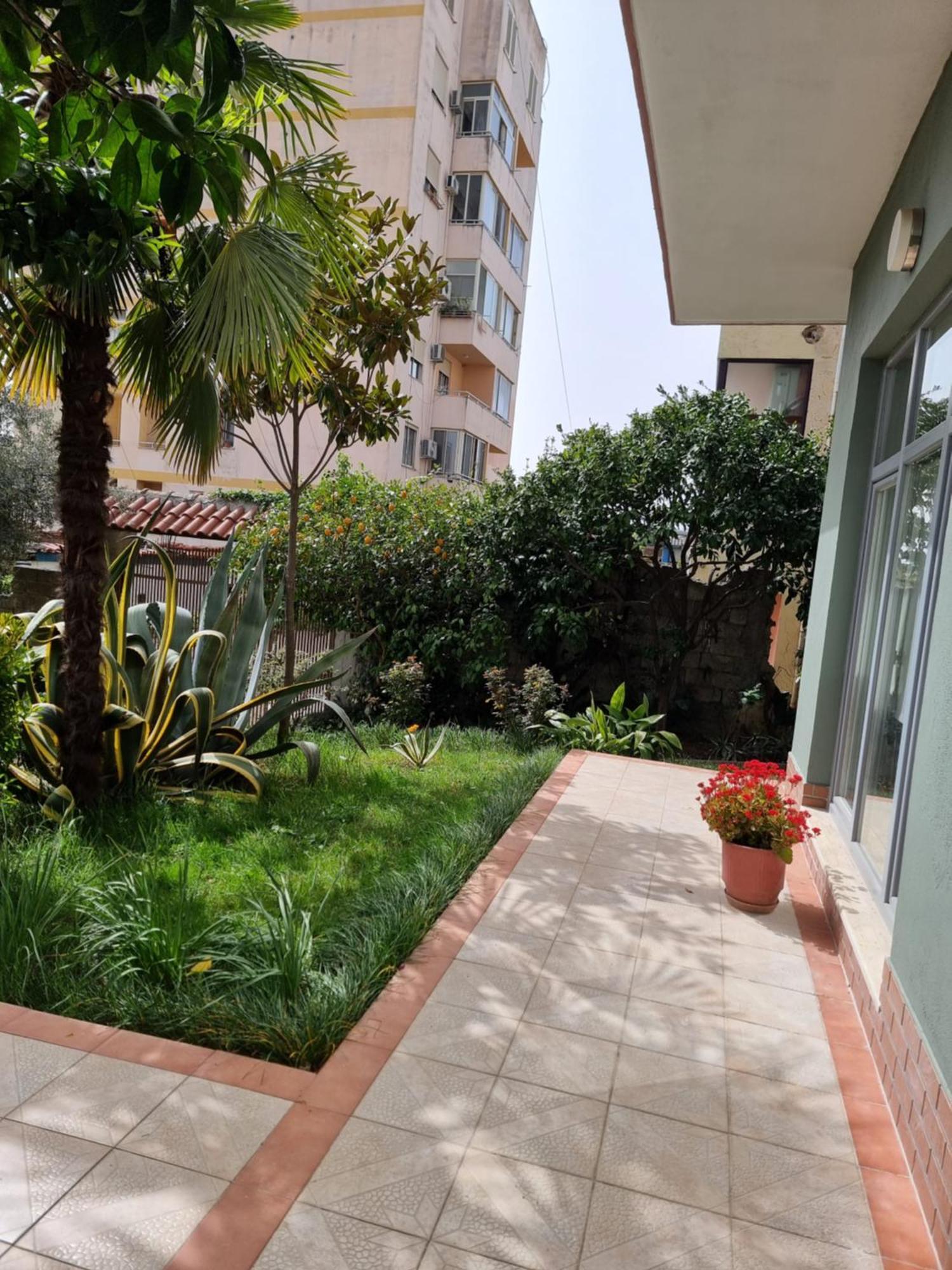 Dentart&apartments *